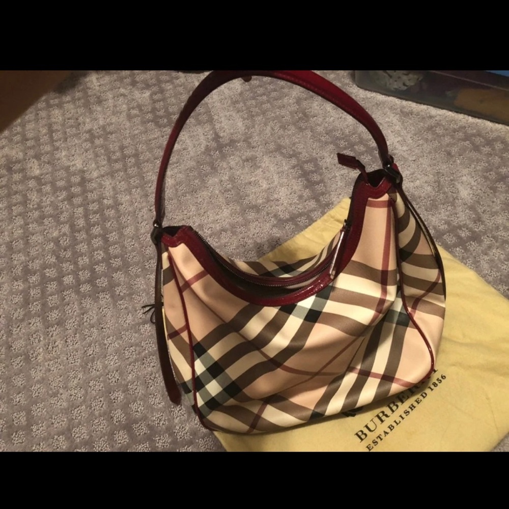 Authentic Burberry Large Shoulder bag!